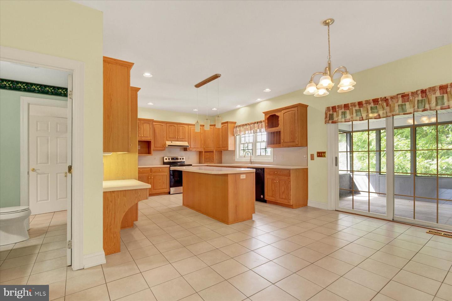 6410 Gallop Rd Property Photo 11