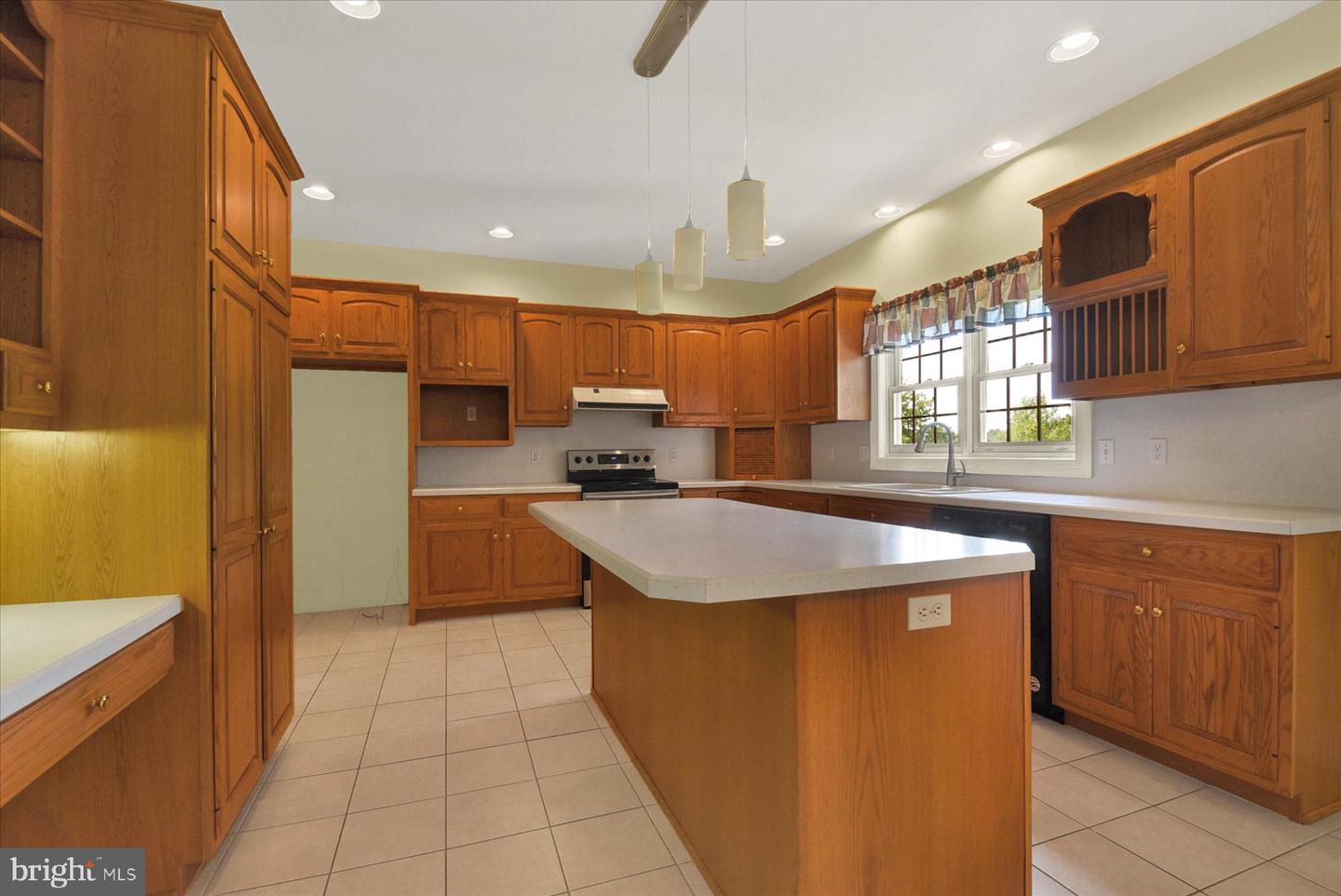 6410 Gallop Rd Property Photo 12