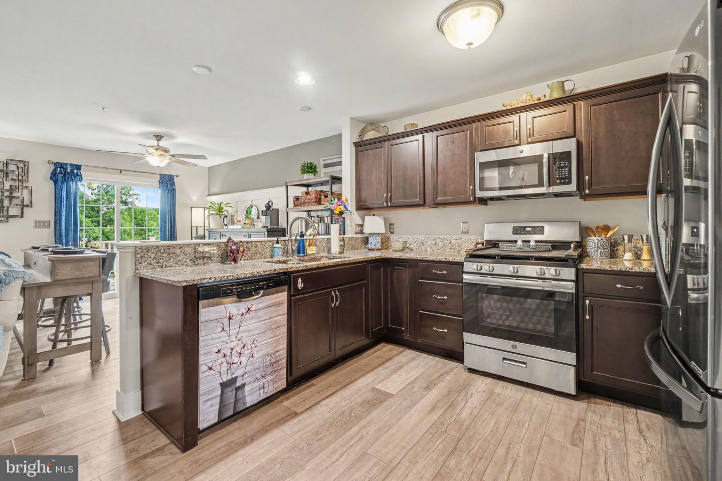 2730 Post Dr Property Photo 11