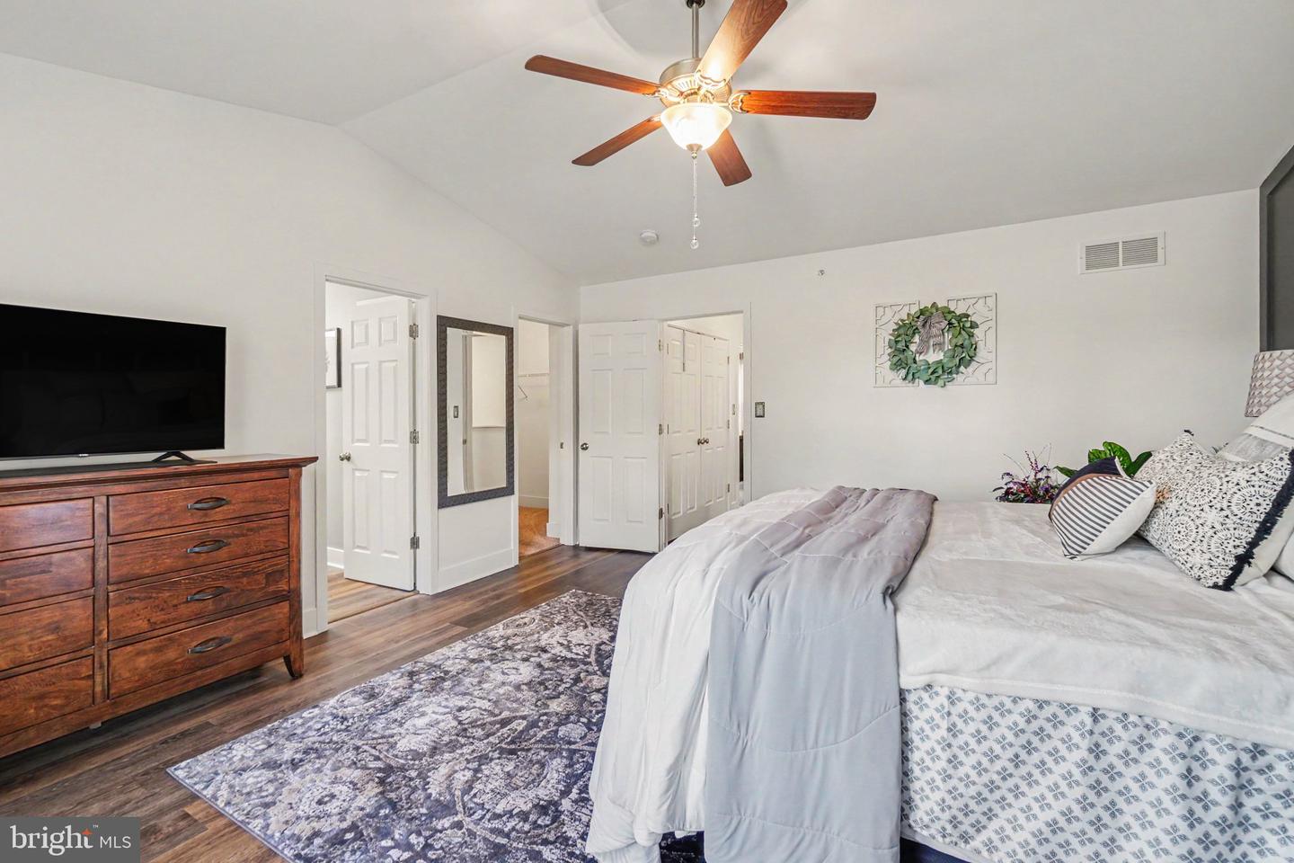 2730 Post Dr Property Photo 15