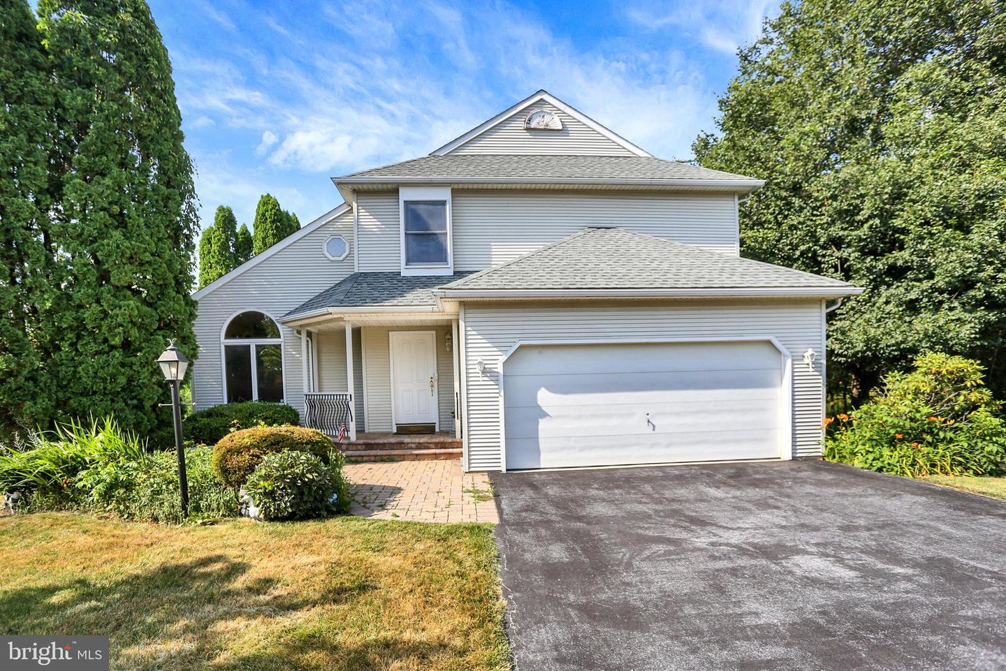 6504 Carmen Ct Property Photo 1