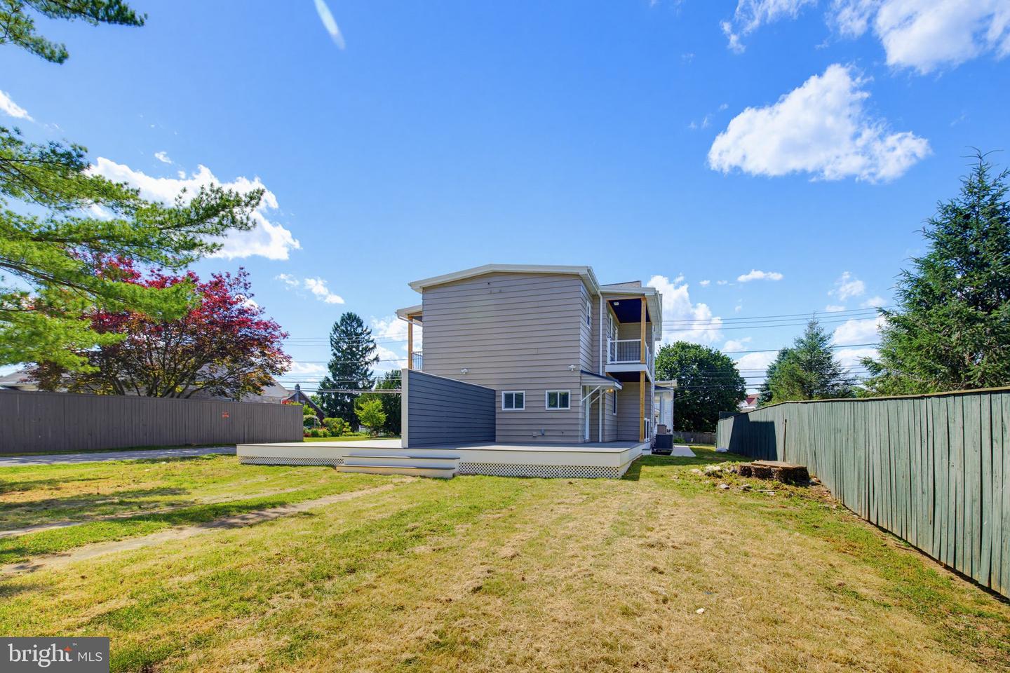 432-434 E Derry Rd Property Photo 60