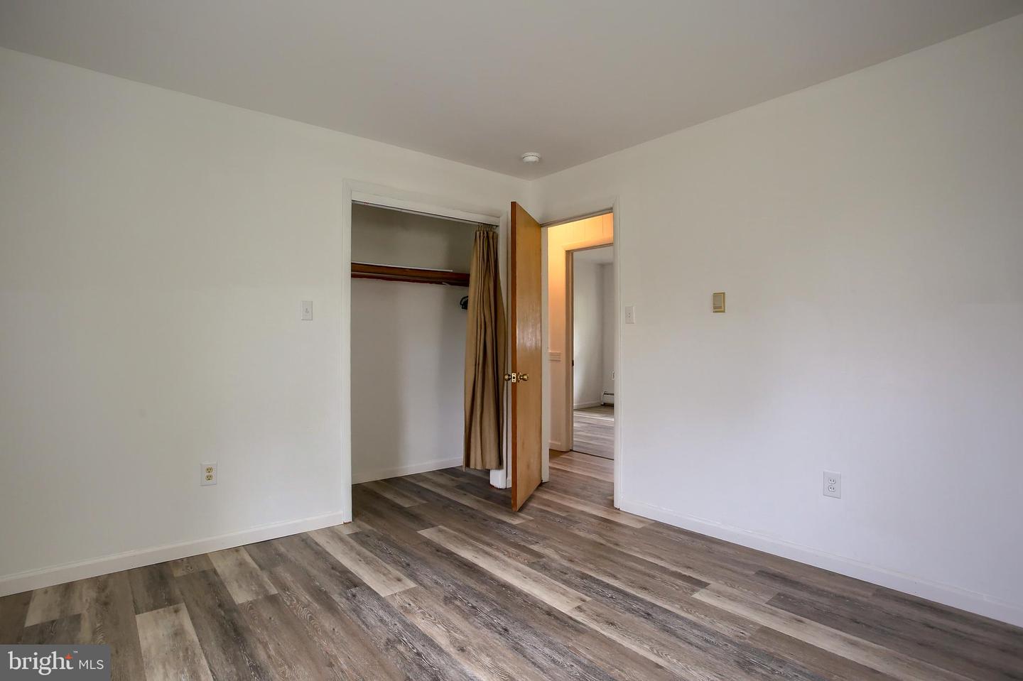 102 5th St Property Photo 16