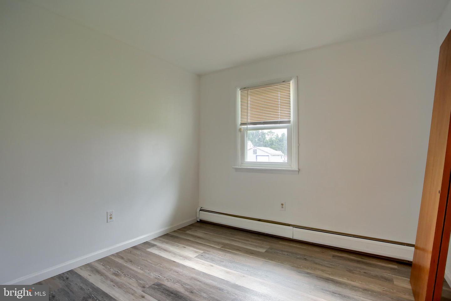102 5th St Property Photo 19