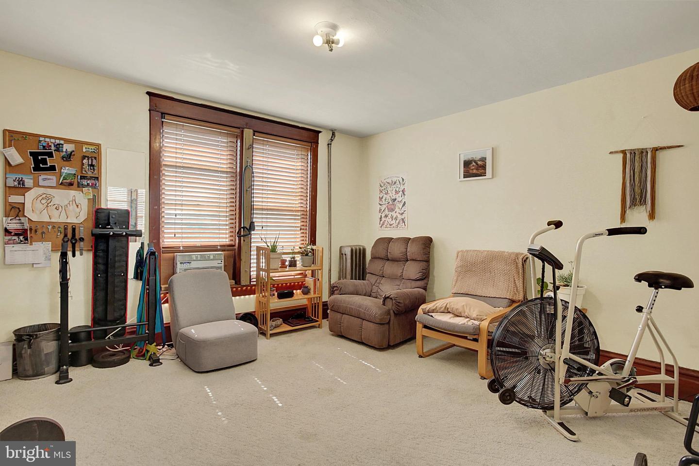 3664 - 3666 Derry St Property Photo 35