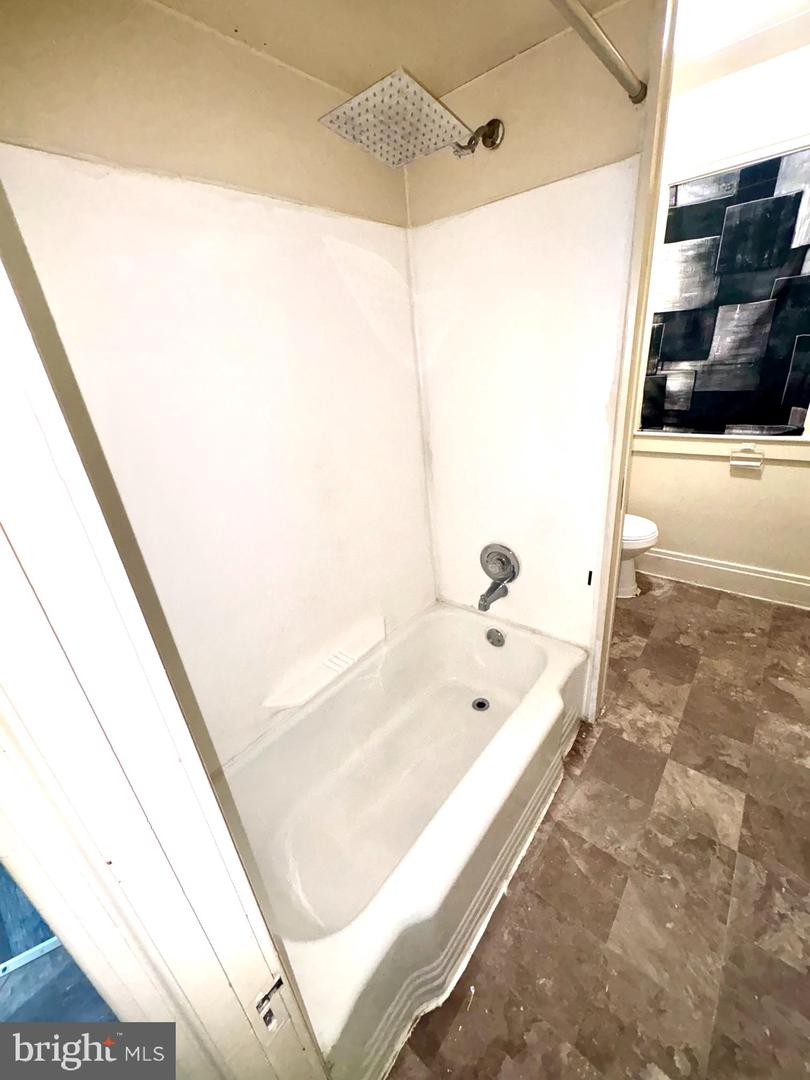 1403 E Derry Rd #2 Property Photo 3