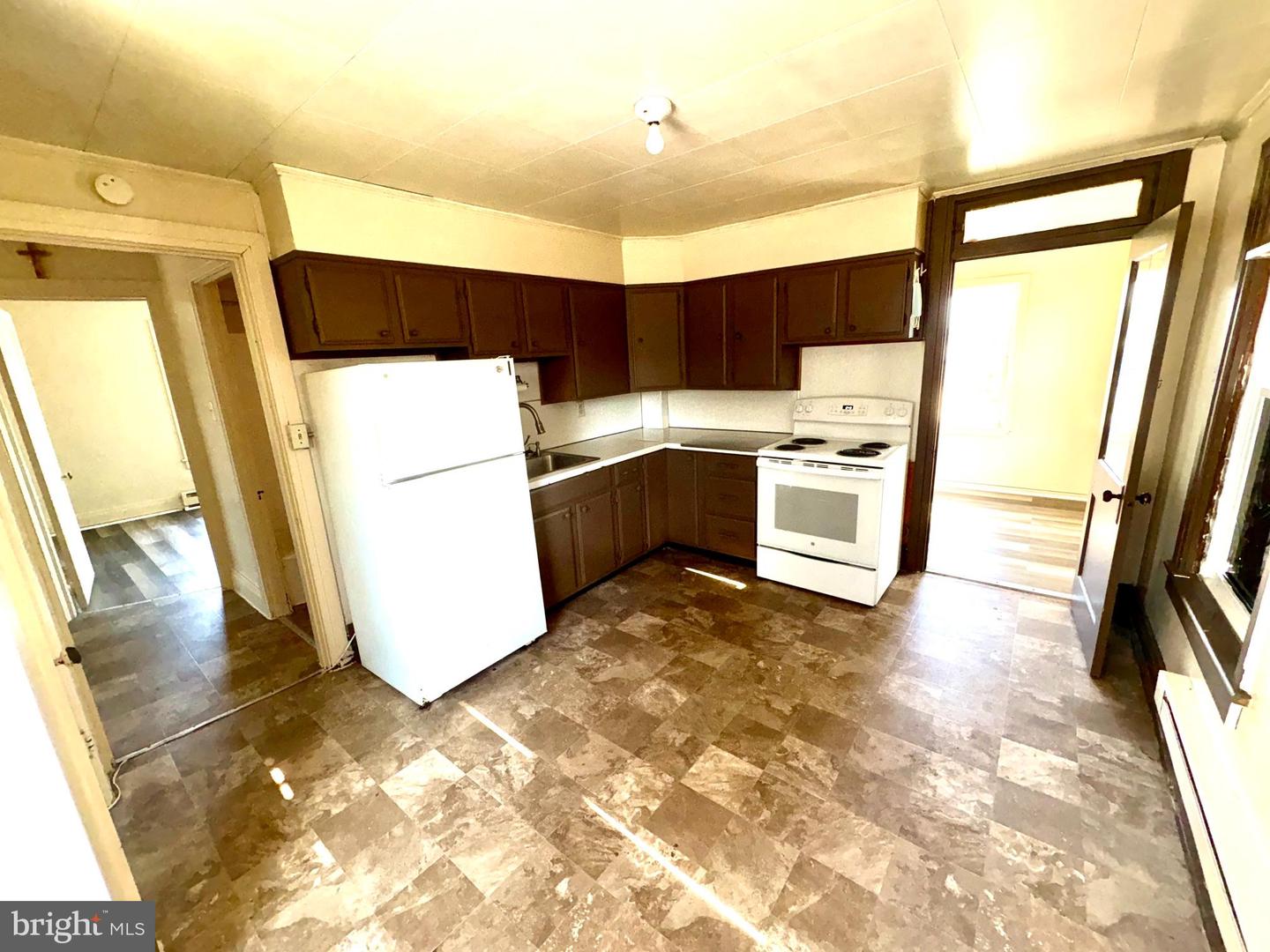 1403 E Derry Rd #2 Property Photo 6