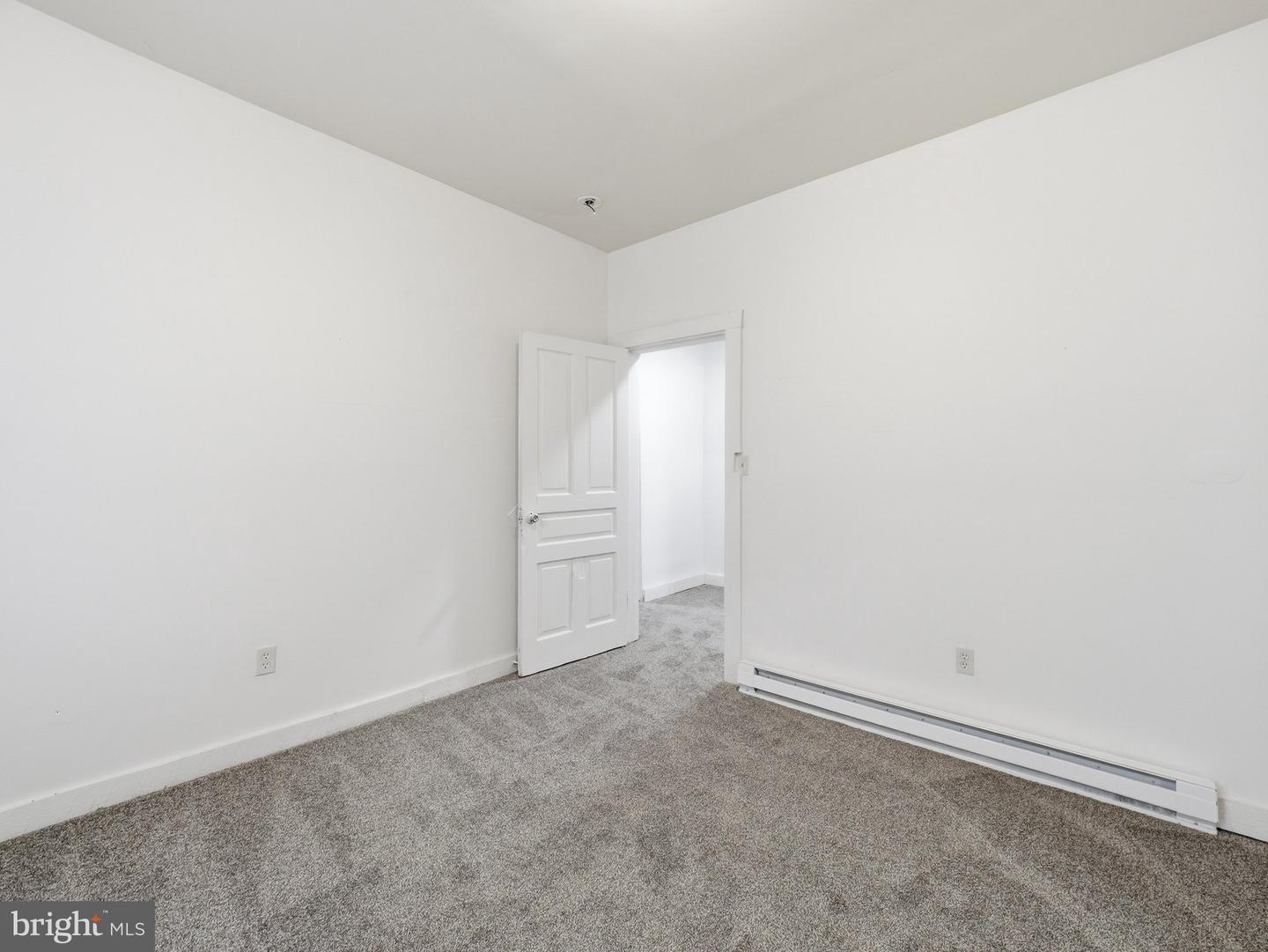 322 Pine St Property Photo 10
