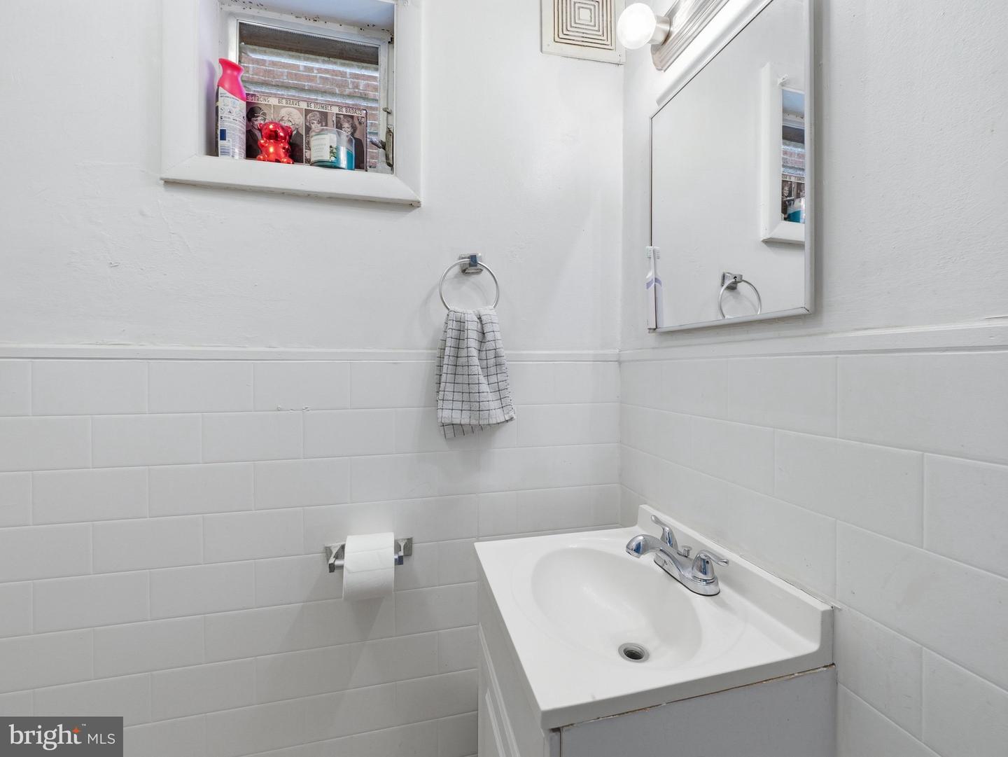 322 Pine St Property Photo 23