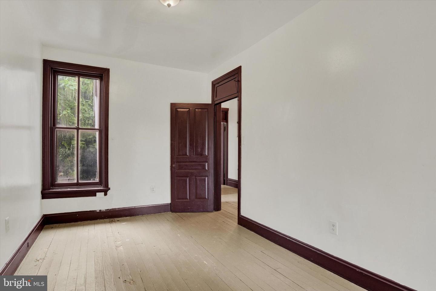 1931 N 4th St Property Photo 18