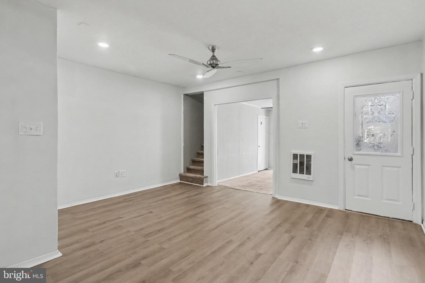 31 Chestnut St Property Photo 13