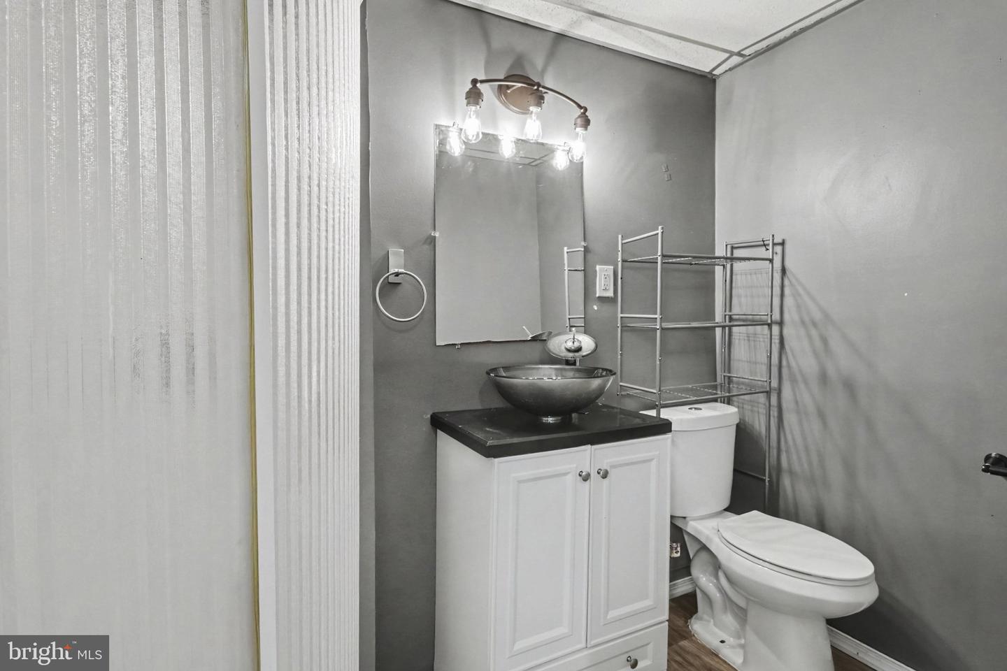 31 Chestnut St Property Photo 23