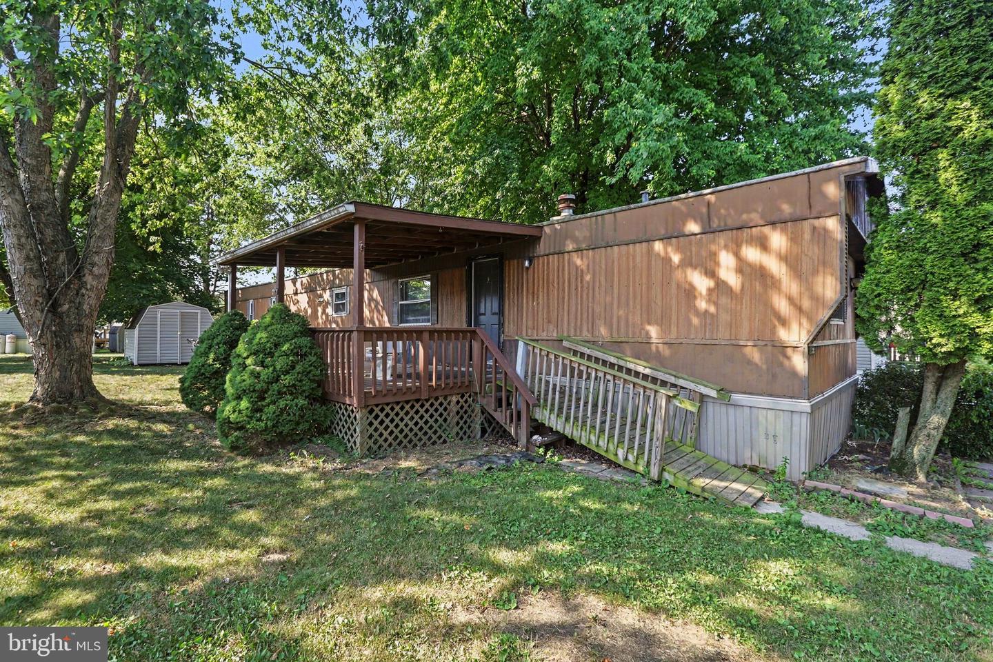 75 Austin Dr Property Photo 1