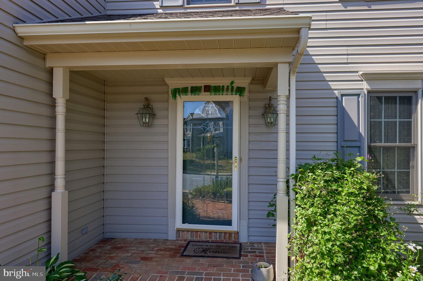 812 Cypress Ct Property Photo 2
