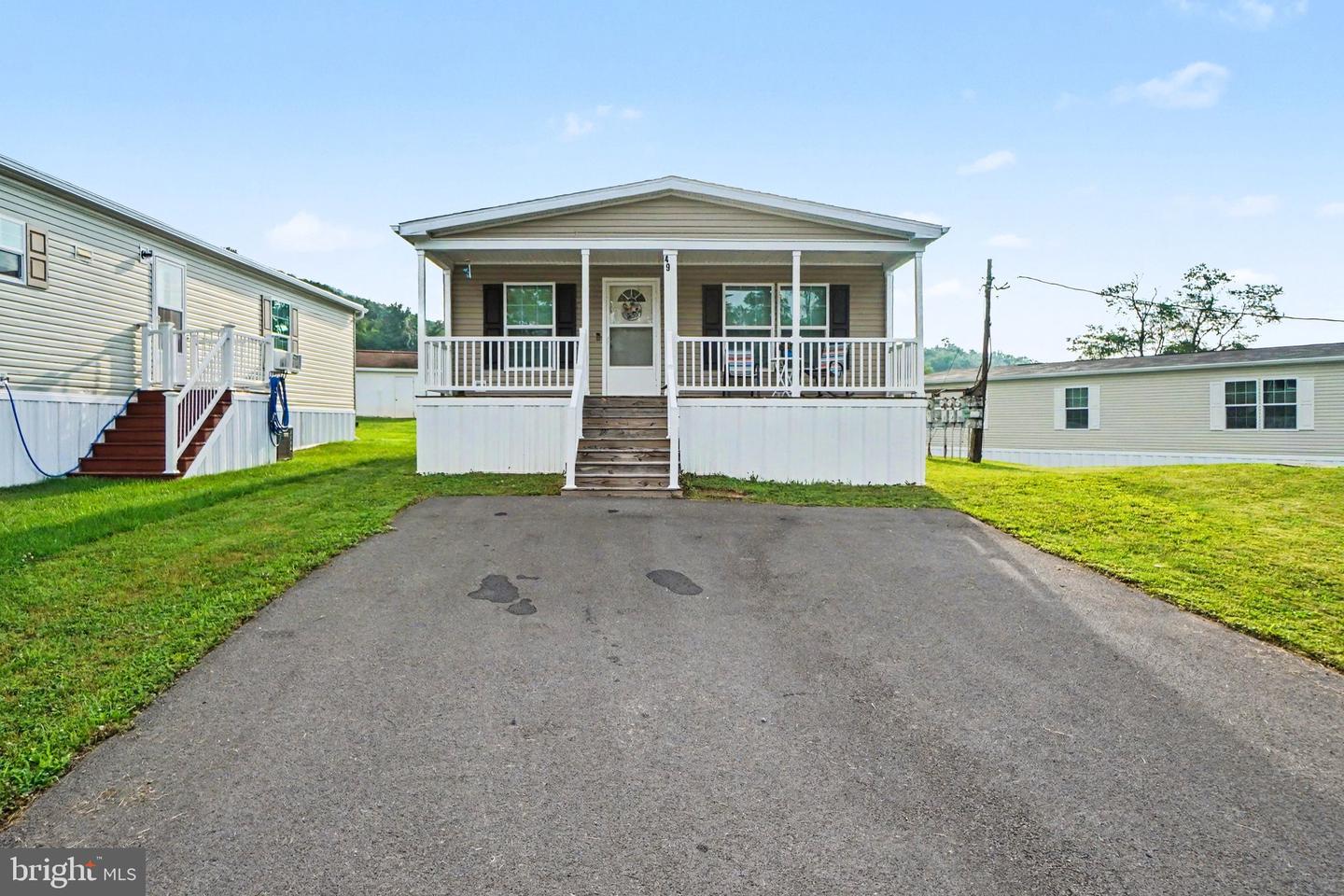49 N ELMER AVE