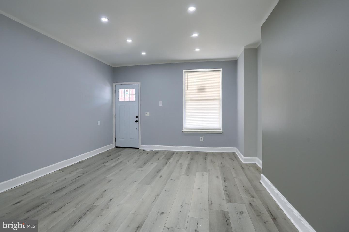 1726 Market St Property Photo 5