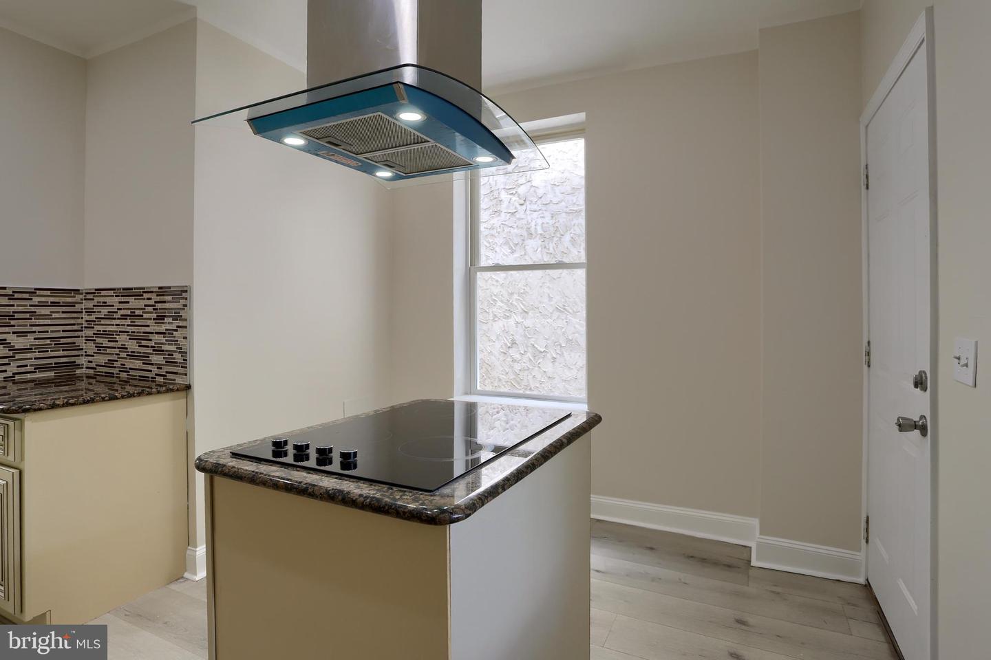 1726 Market St Property Photo 13