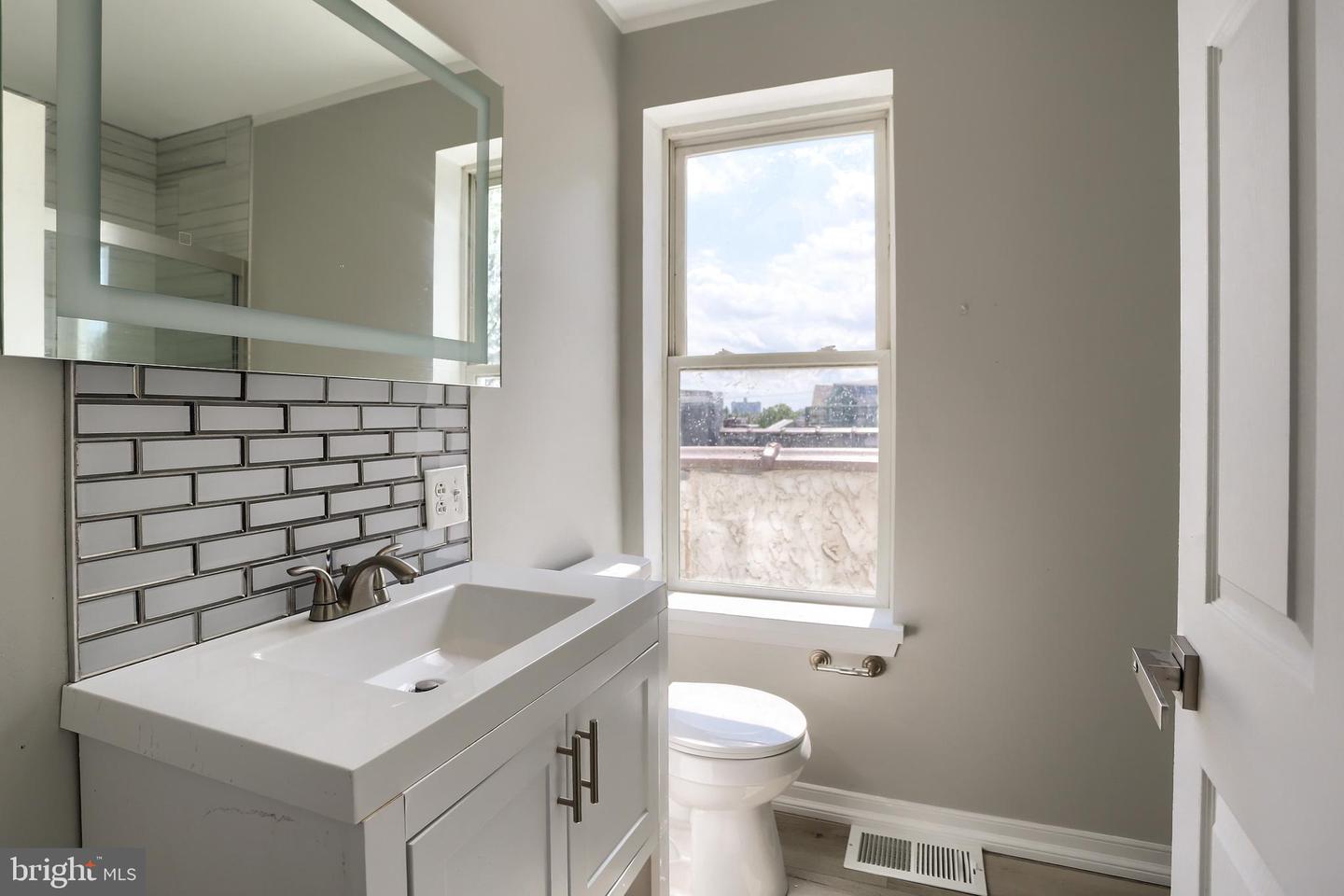 1726 Market St Property Photo 19