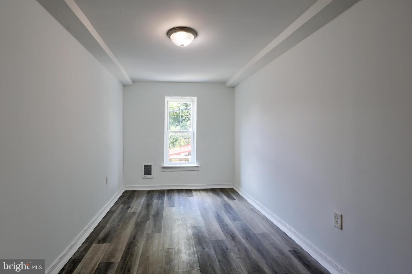 1726 Market St Property Photo 33