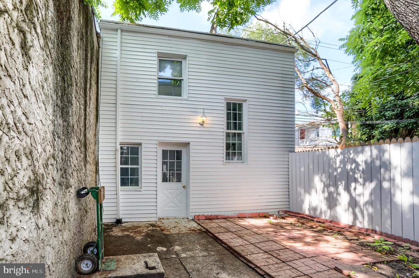 1726 Market St Property Photo 39