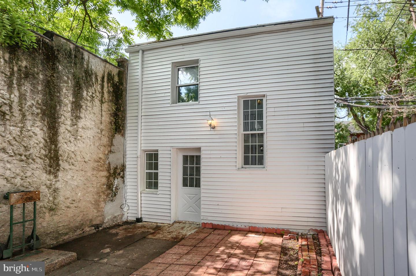 1726 Market St Property Photo 41