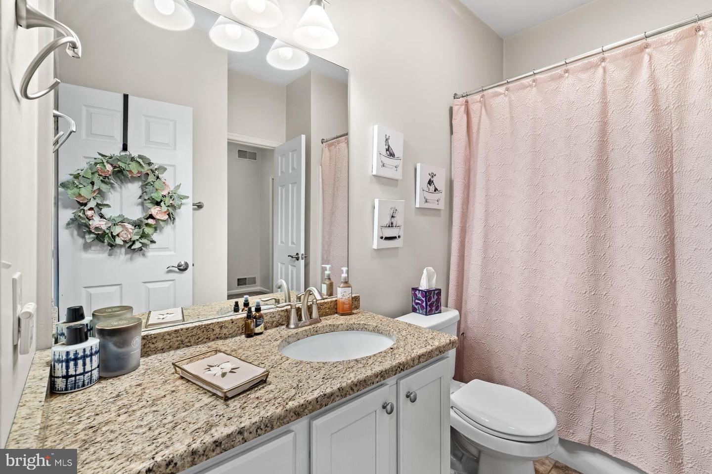 640 Springhouse Ln Property Photo 14