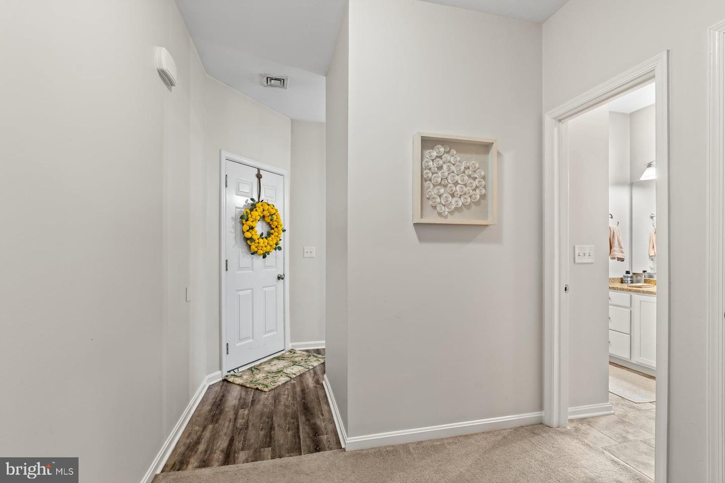 640 Springhouse Ln Property Photo 17
