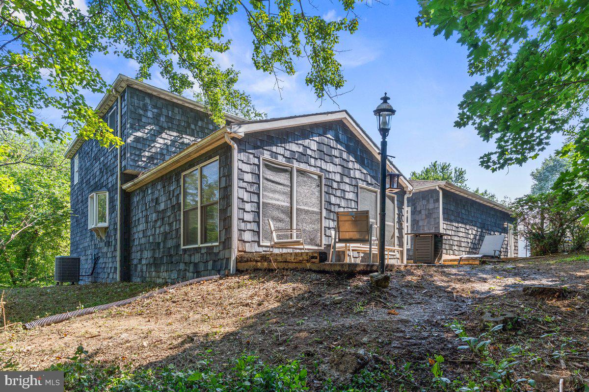 4317 Winthrop Dr Property Photo 6