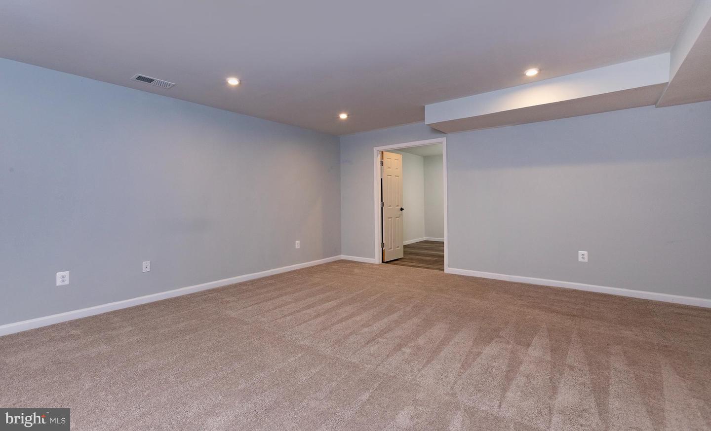 3916 Afleet Alex Way Property Photo 25