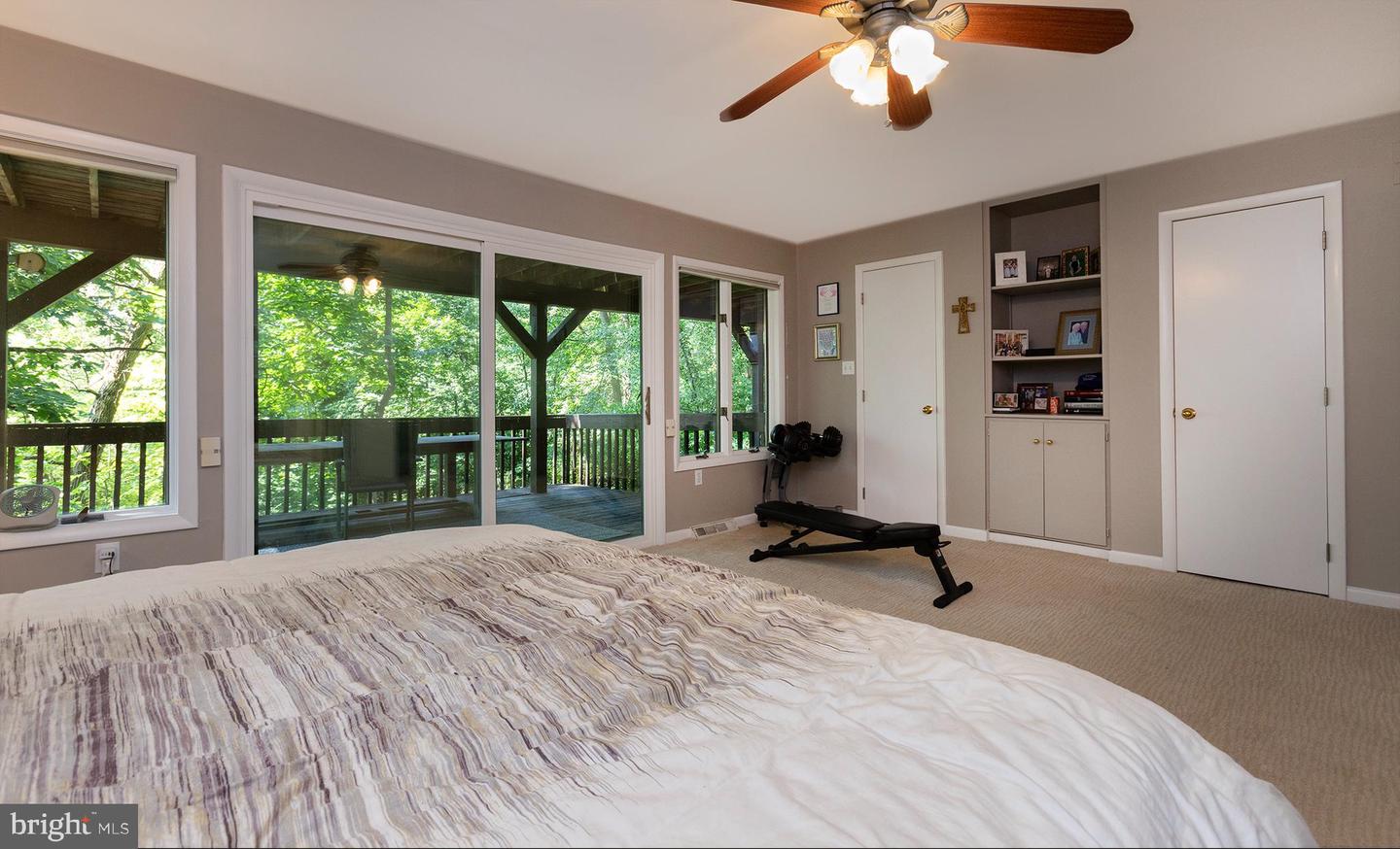 4728 Great Oak Ln Property Photo 25