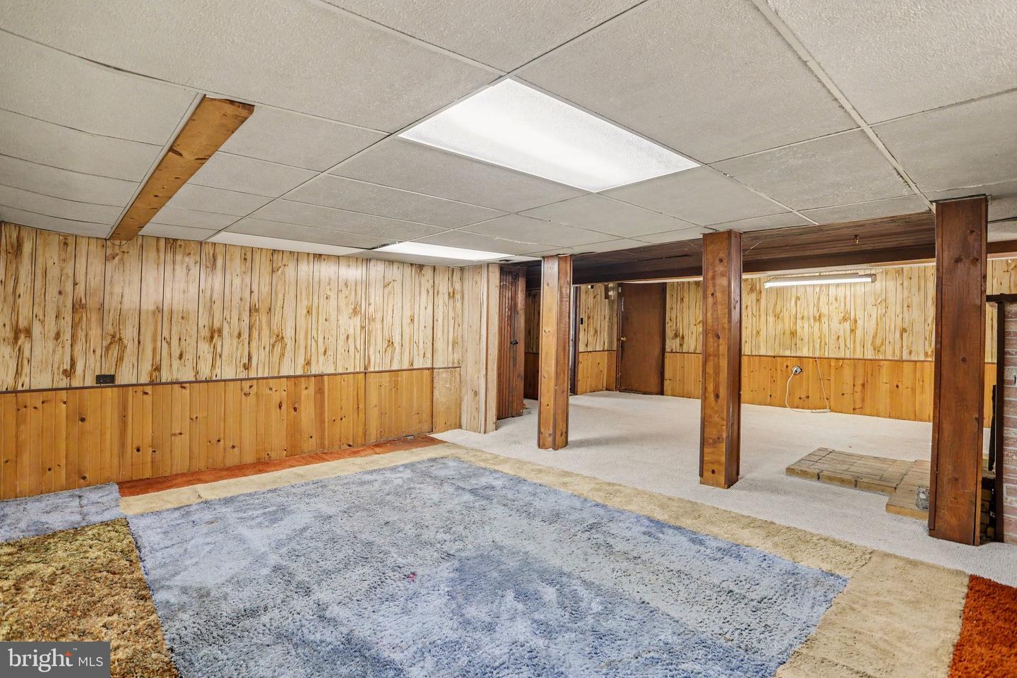 4001 Locust Ln Property Photo 17
