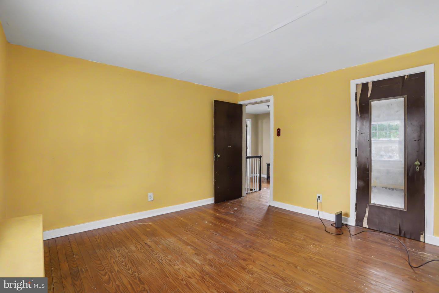 317 Fox St Property Photo 19