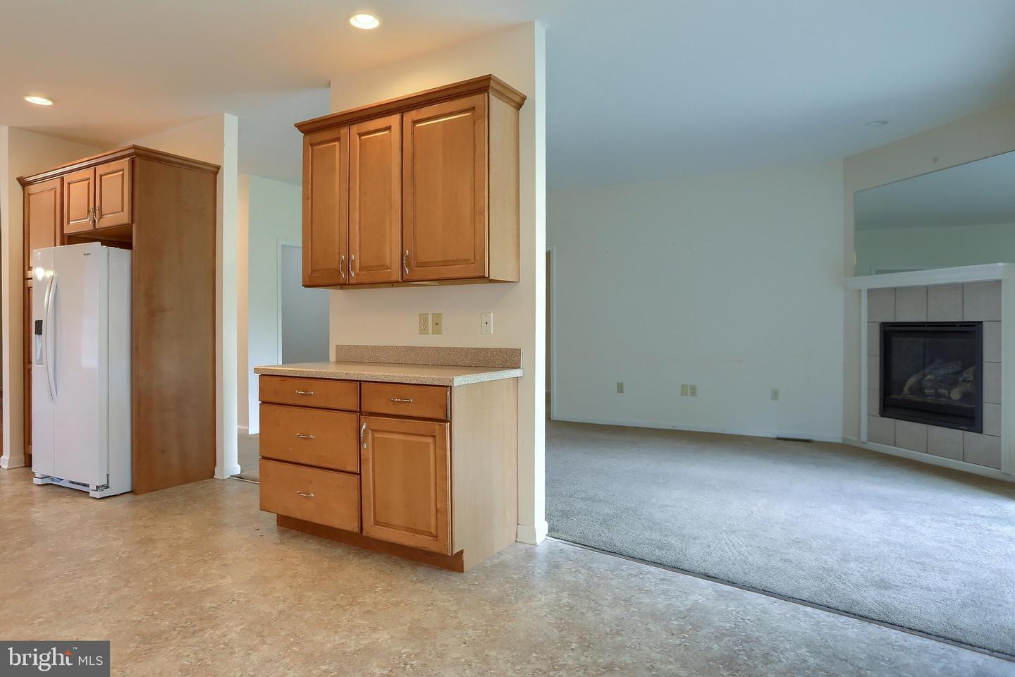 4505 Hillside Ct Property Photo 6