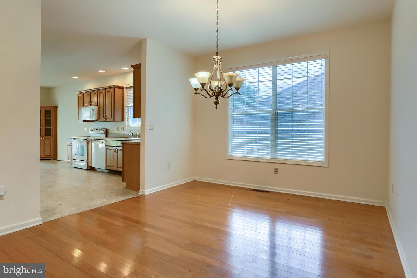 4505 Hillside Ct Property Photo 7