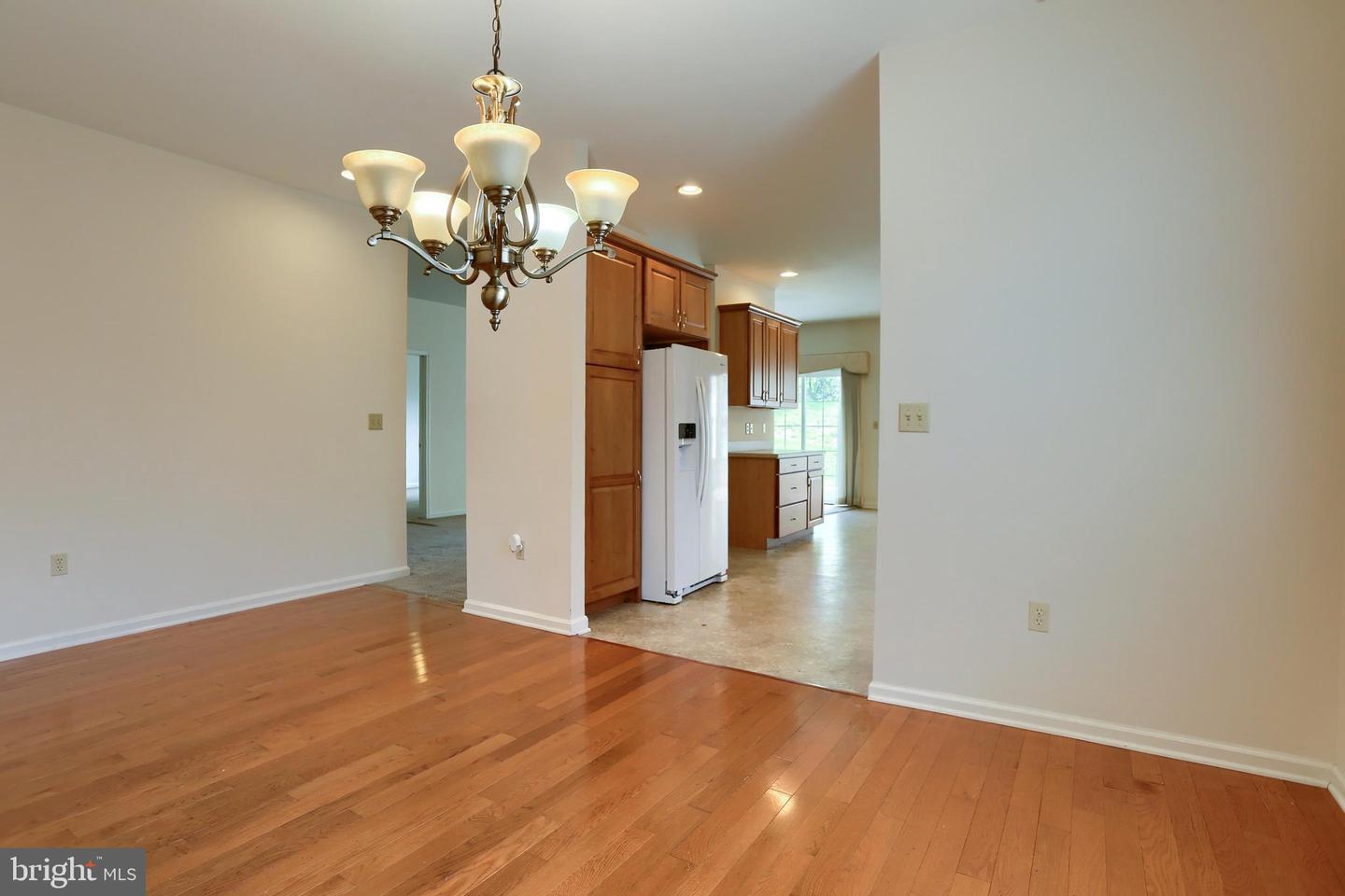 4505 Hillside Ct Property Photo 8