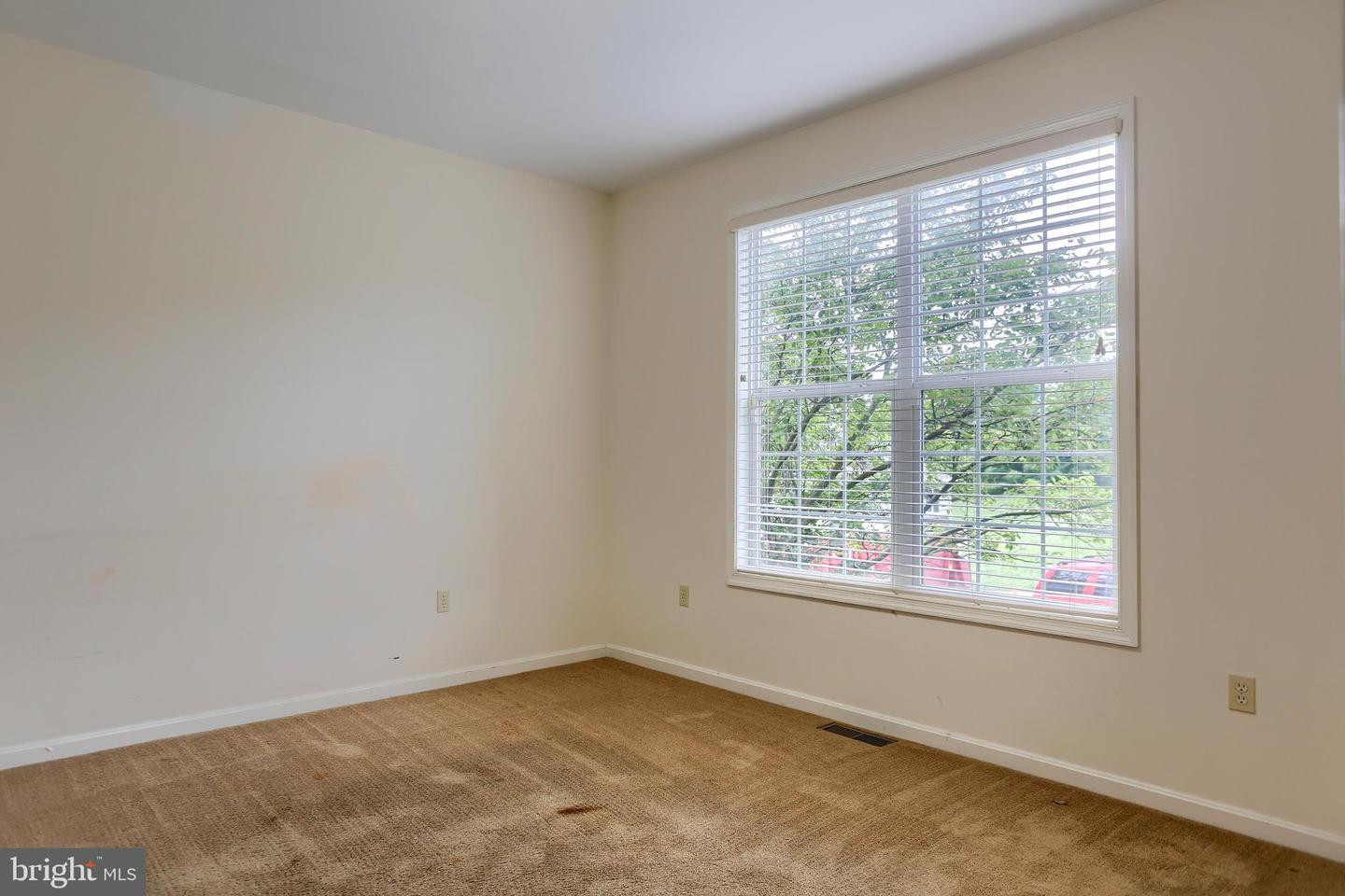 4505 Hillside Ct Property Photo 16