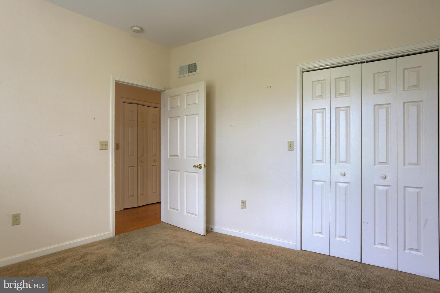 4505 Hillside Ct Property Photo 23