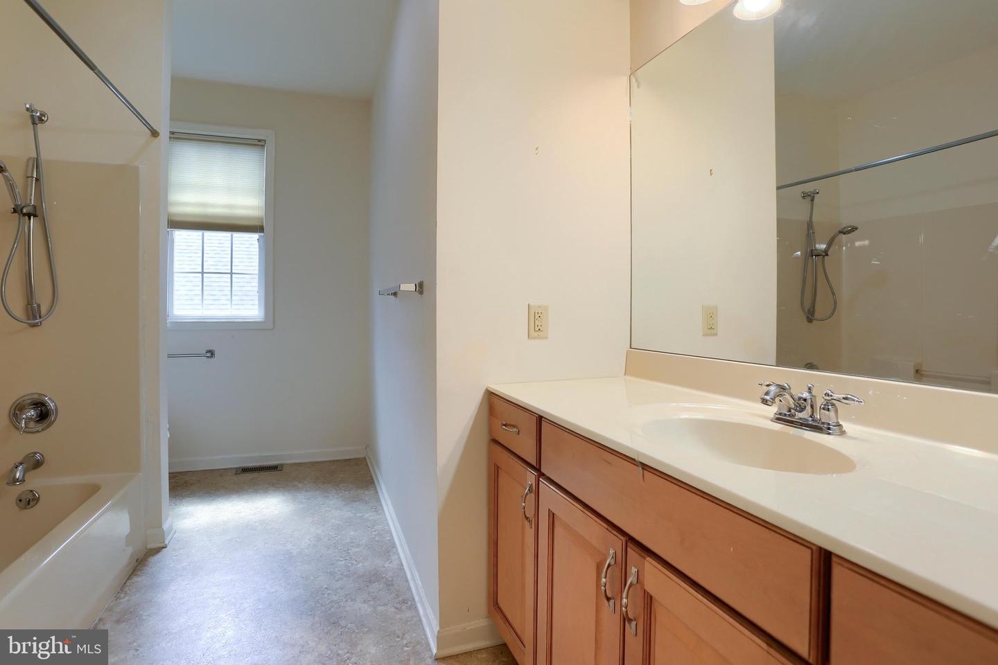 4505 Hillside Ct Property Photo 25