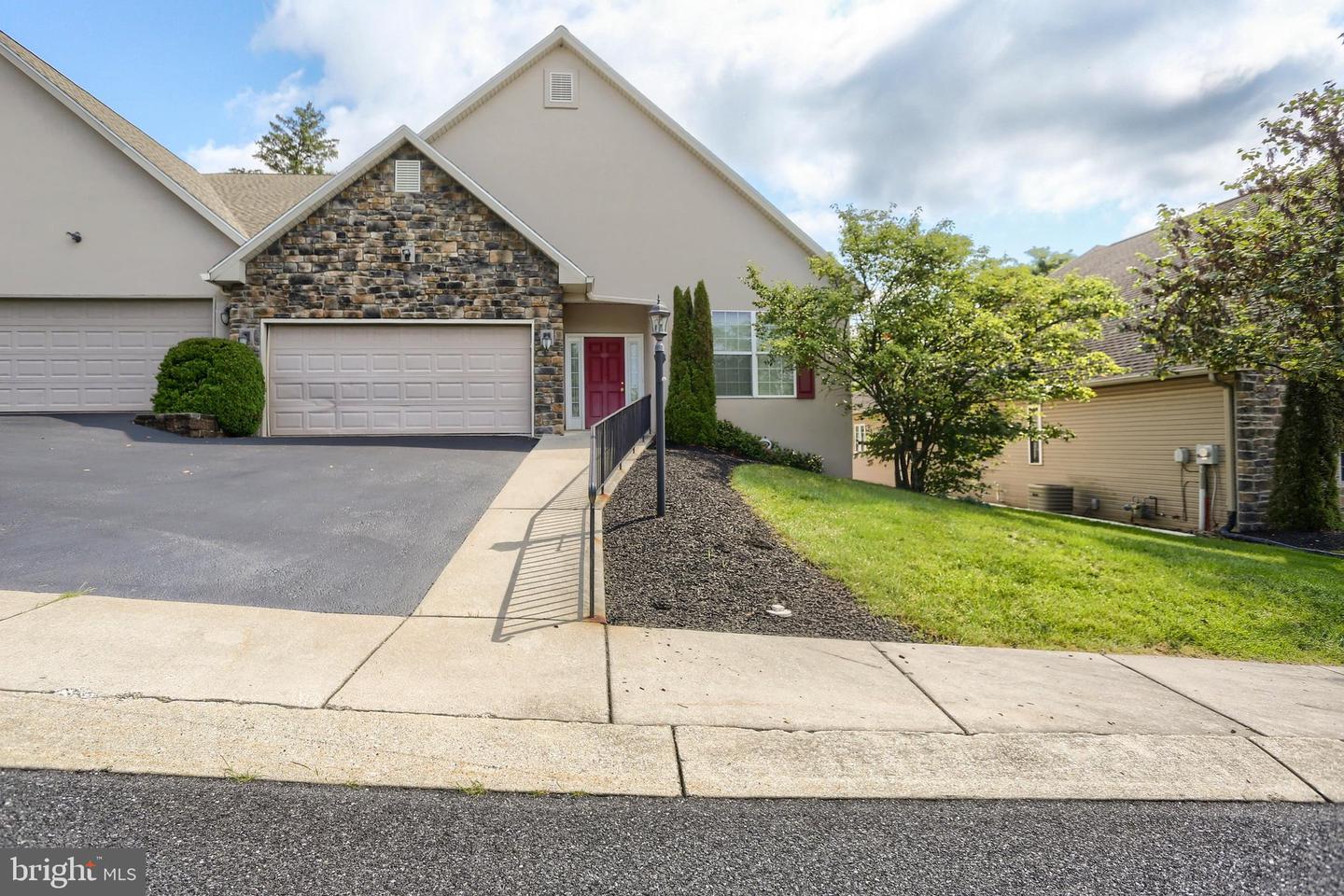 4505 Hillside Ct Property Photo 39