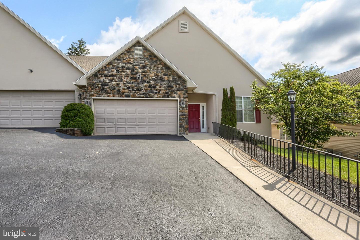 4505 Hillside Ct Property Photo 40