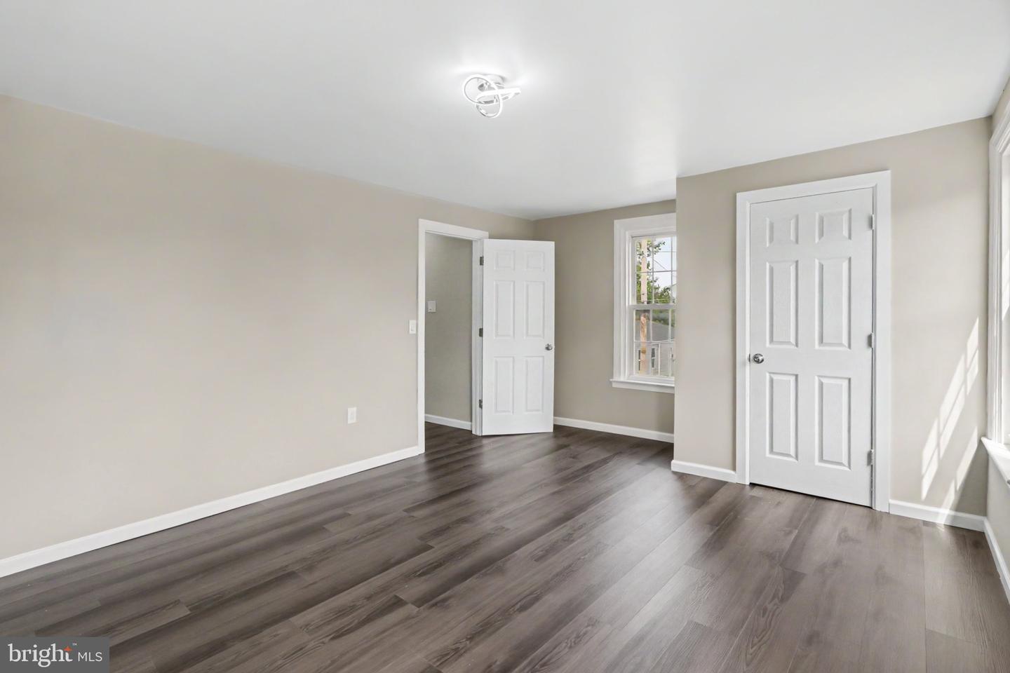 400 Lincoln St Property Photo 18