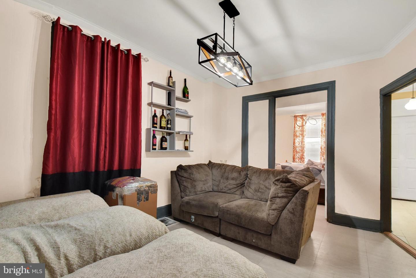 1208 Walnut St Property Photo 9