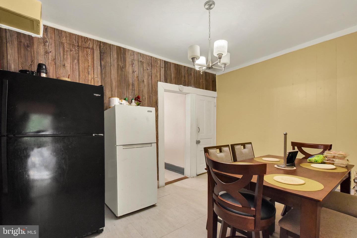 1208 Walnut St Property Photo 11