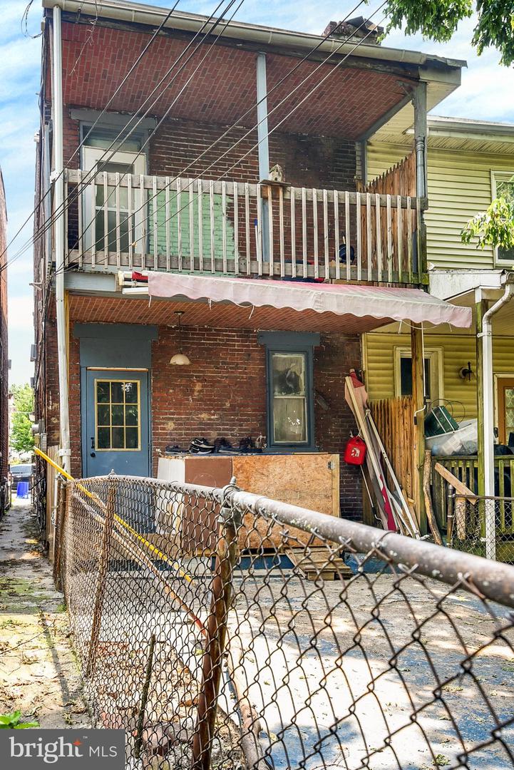 1208 Walnut St Property Photo 25