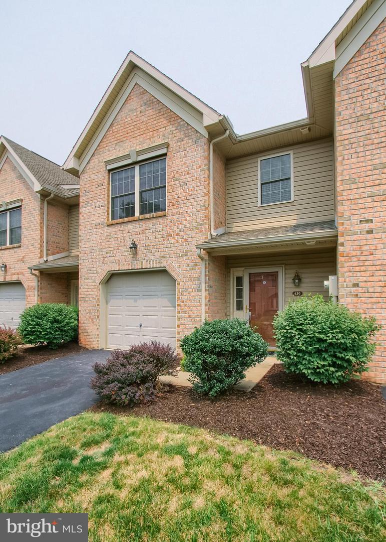 630 Glenbrook Dr Property Photo 2