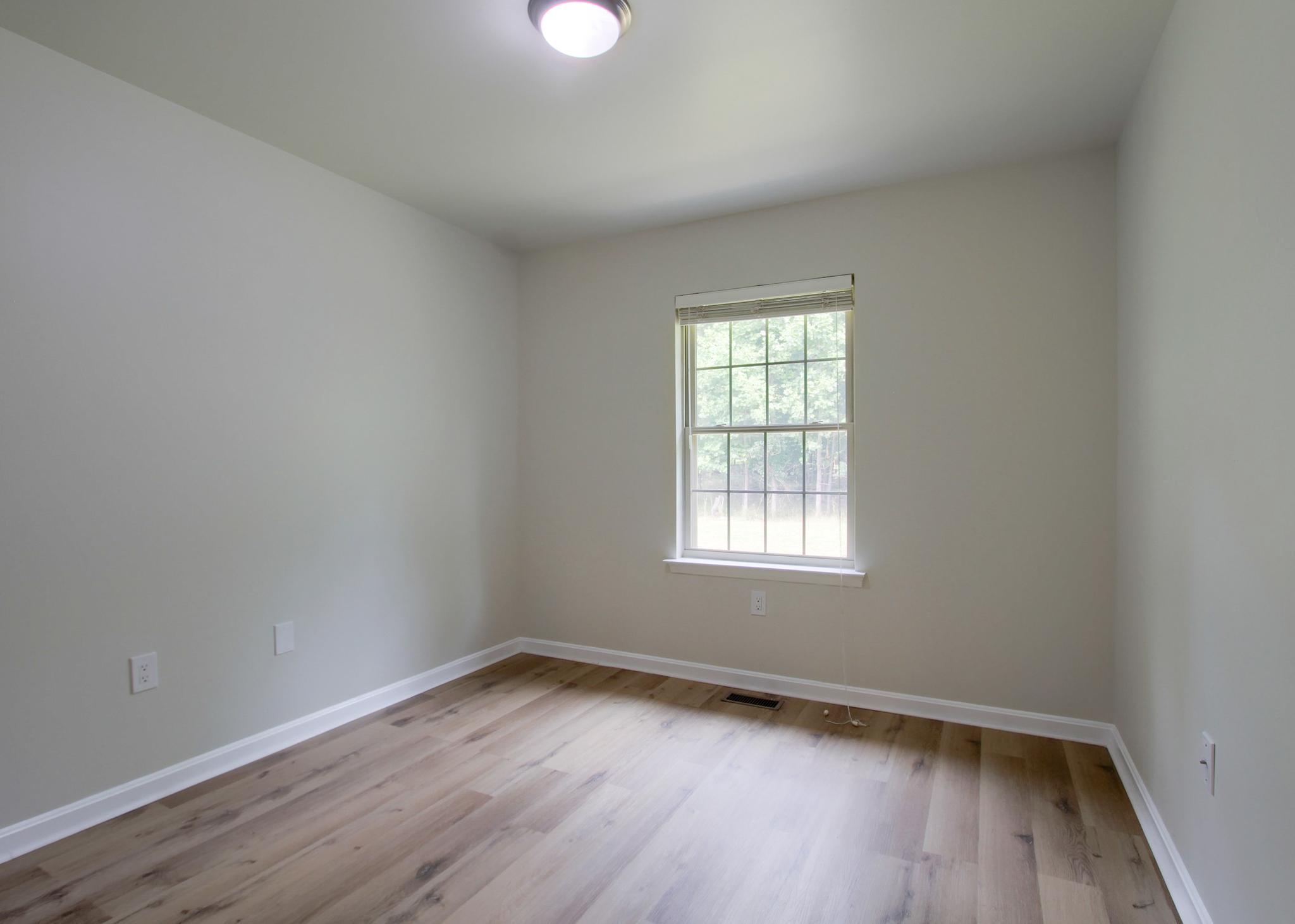 630 Glenbrook Dr Property Photo 16
