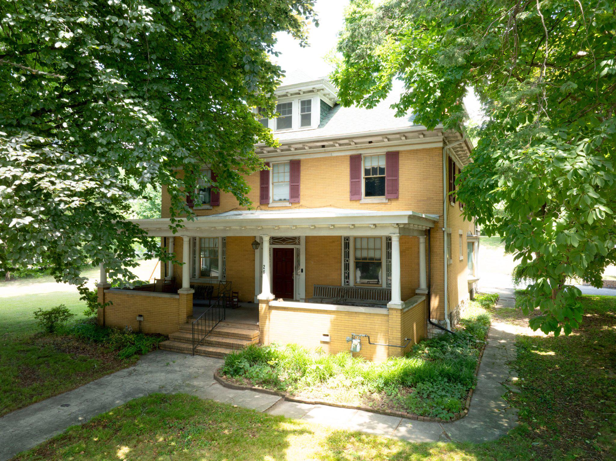 26 N 2nd St Property Photo 1