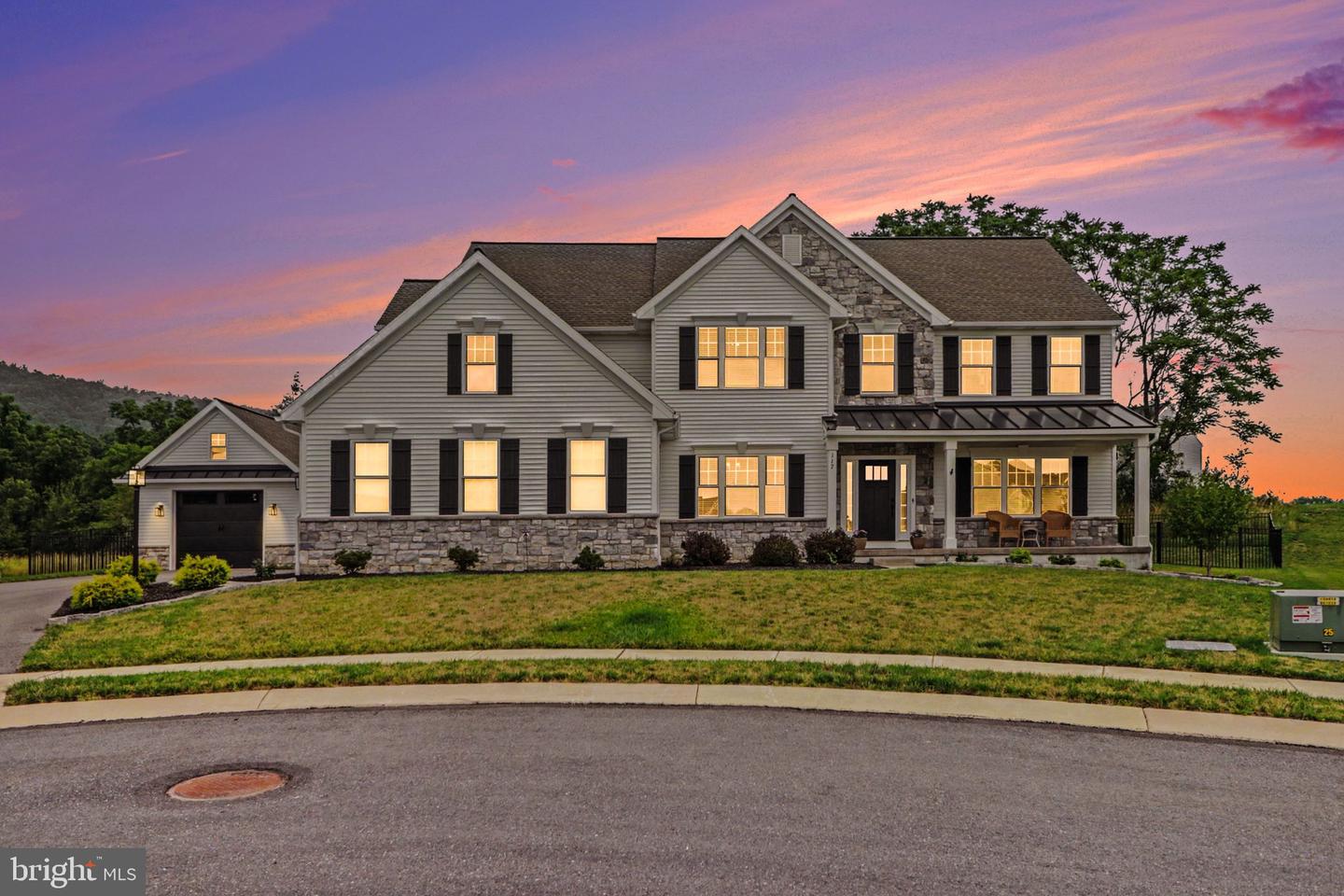117 Scarlet Ct Property Photo 1