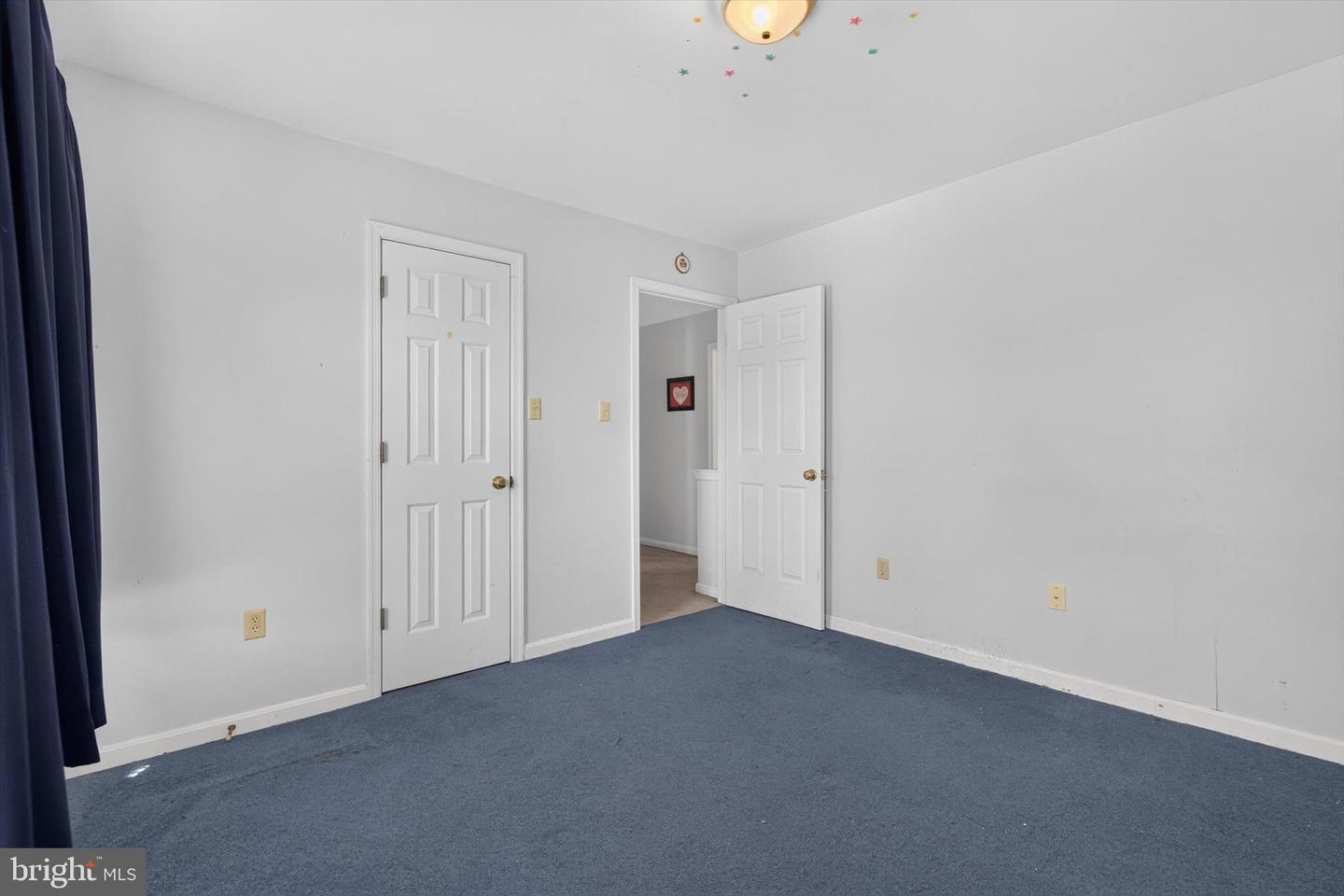 212 Fox Grove Pl Property Photo 21