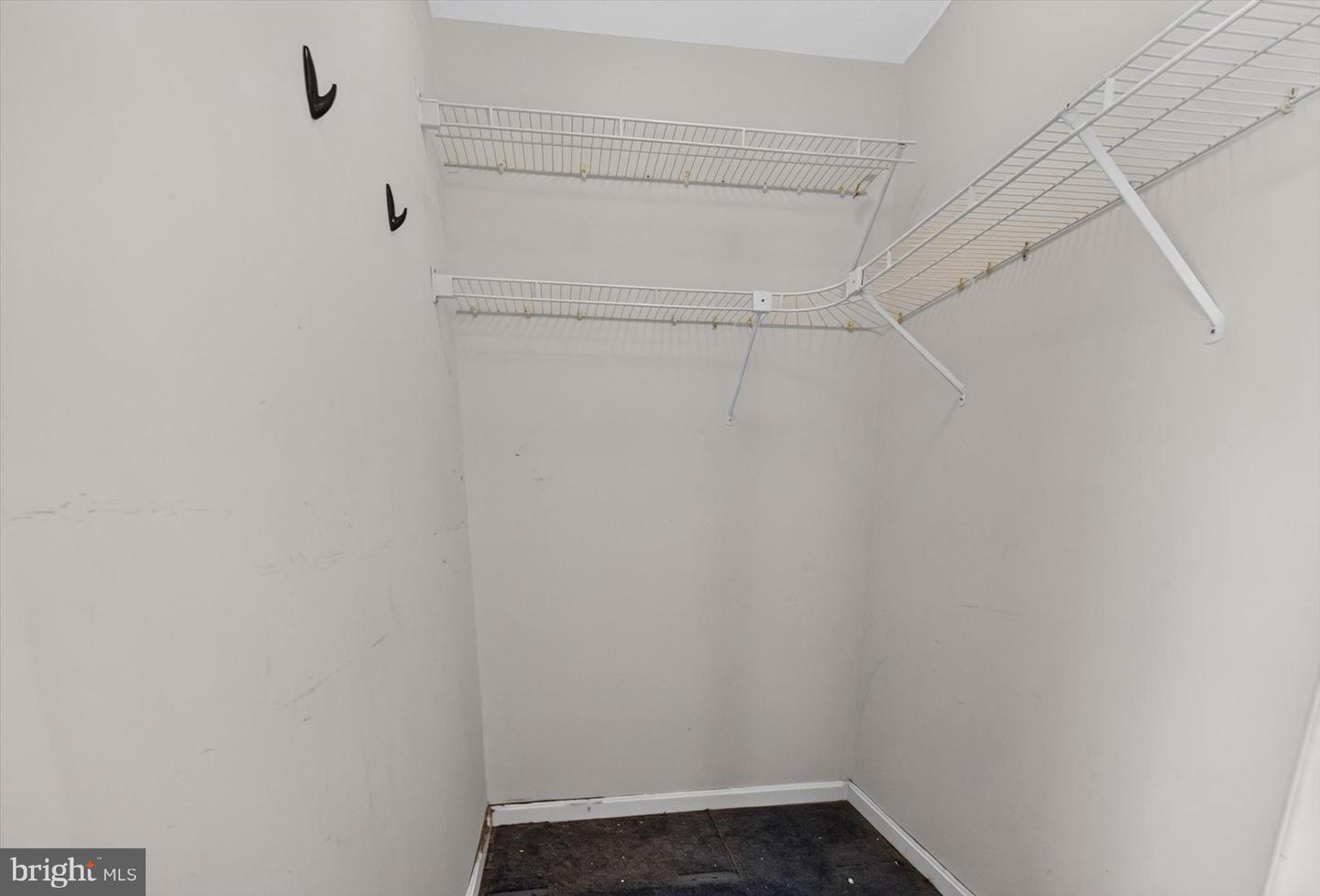 212 Fox Grove Pl Property Photo 22